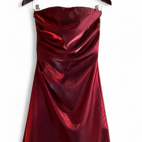 Burgundy Formal Dress - Picture 4 of 5